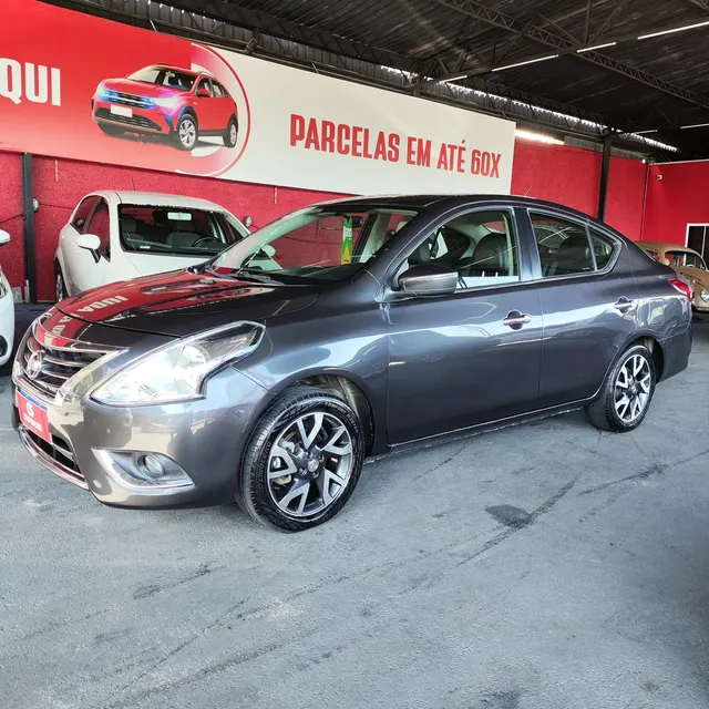Nissan Versa Unique 1.6 16V FLEX